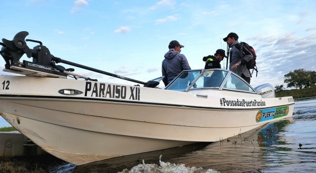 Pesca en Esquina (Corrientes) con Puerto Paraíso - Embarcación