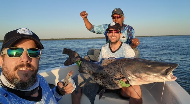 Pesca de Surubí en Corrientes - Sergio Revilla, Ezequiel Fusero y Carlos Torres - Puerto Paraíso