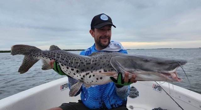 Pesca de Surubí en Corrientes - Sergio Revilla - Puerto Paraíso