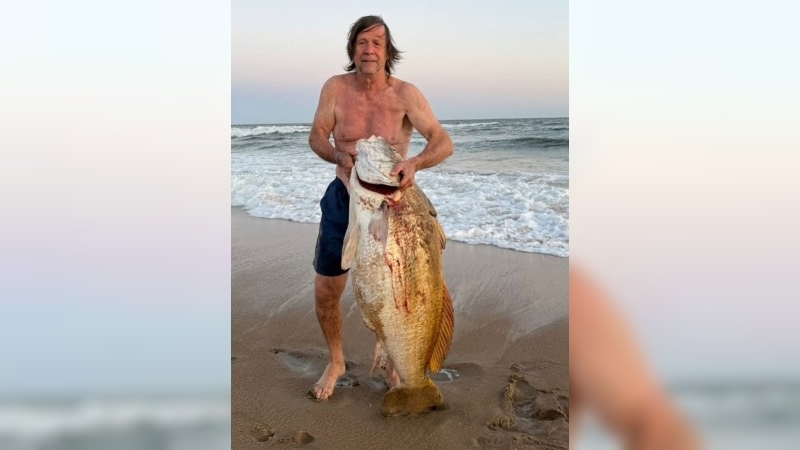 Corvina gigante de 32 kilos: la increíble captura de Emilio Forcher en El Paraíso